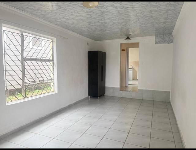 1 BEDROOM PROPERTY TO RENT IN HOMESTEAD